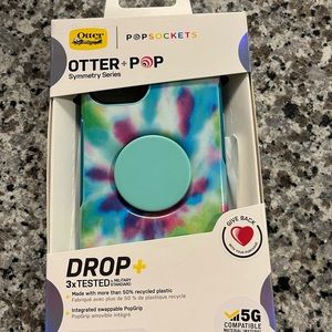 Otterbox IPhone 13 case with pop socket